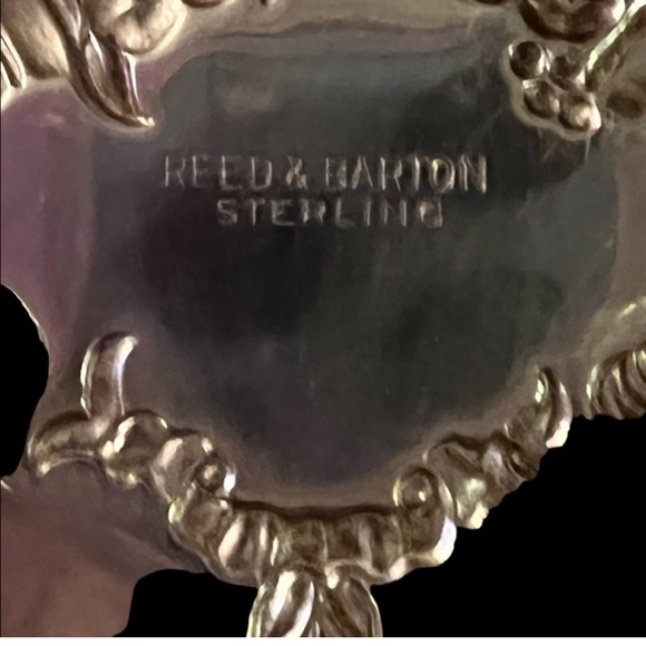 VINTAGE REED & BARTON STERLING SILVER FRUIT/CORNUCOPIA BOOK MARK - Picture 3 of 6